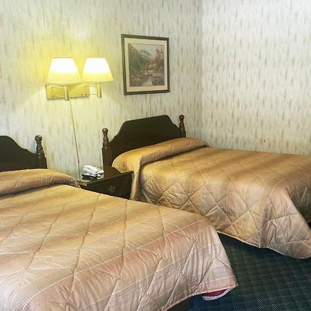 Pleasant Valley Motel West Stockbridge Εξωτερικό φωτογραφία
