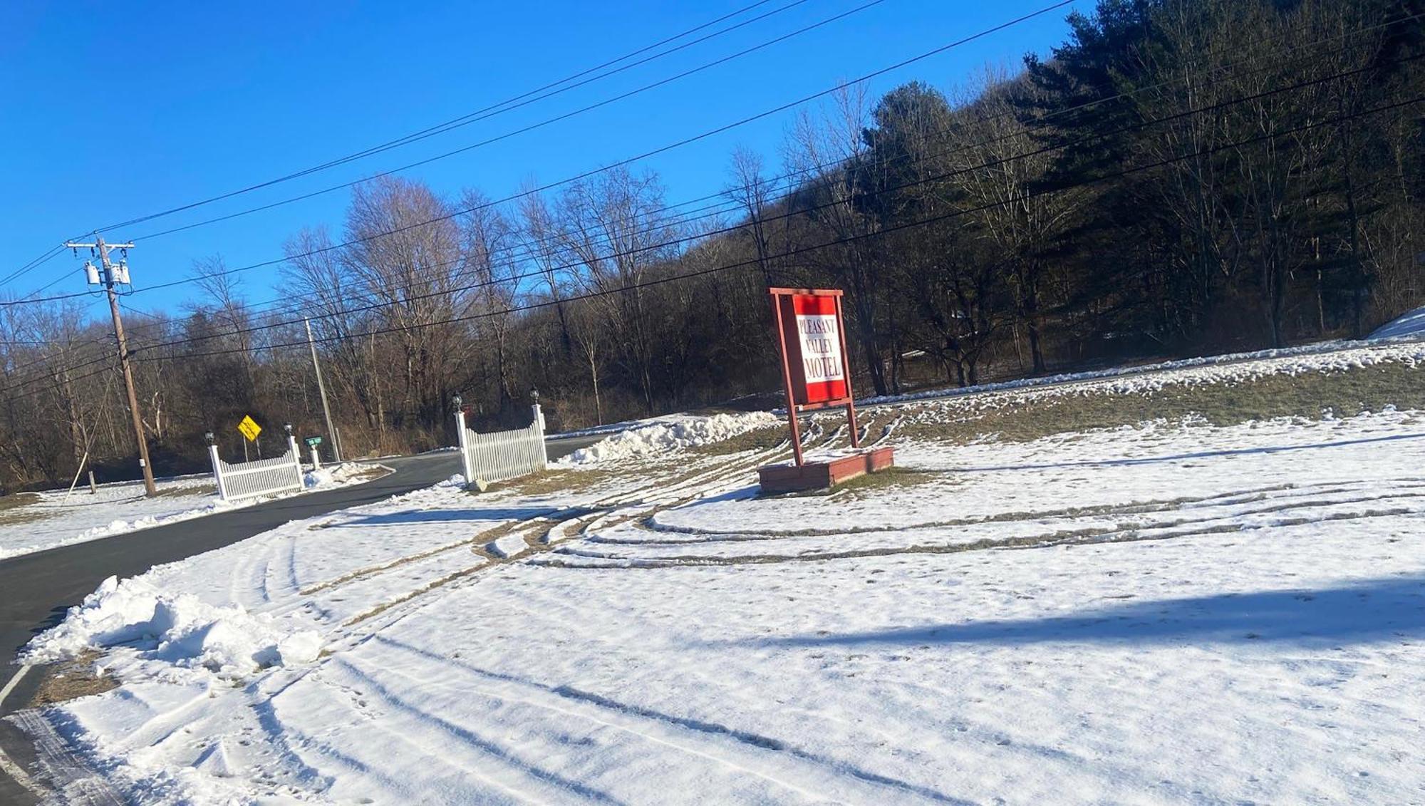 Pleasant Valley Motel West Stockbridge Εξωτερικό φωτογραφία